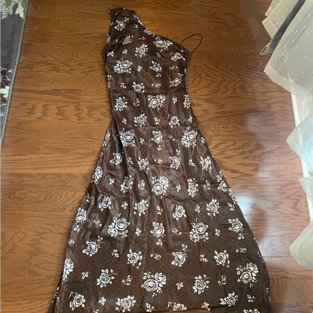 One shoulder maxi dress NWT - Picture 4 of 5